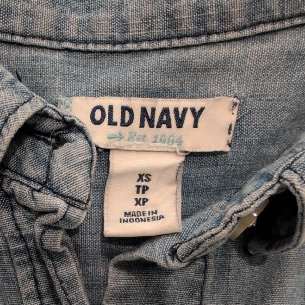 Old Navy Light Blue Button Down Shirt - Picture 2 of 3